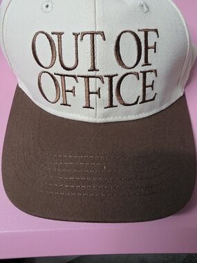 Out Of Office Two-Tone Baseball Cap - Cream & Brown